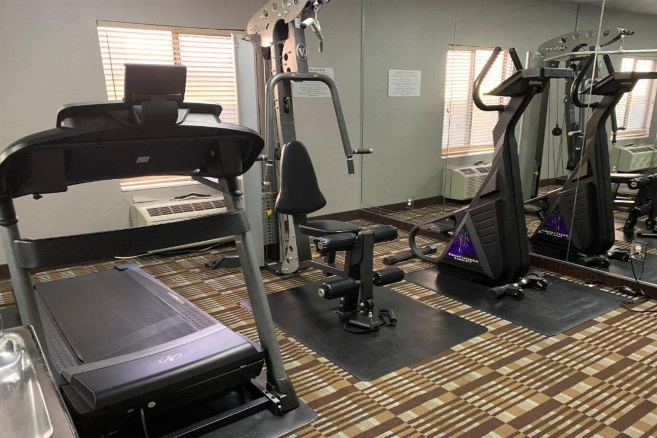 Quality Inn & Suites Quantico Стаффорд Экстерьер фото