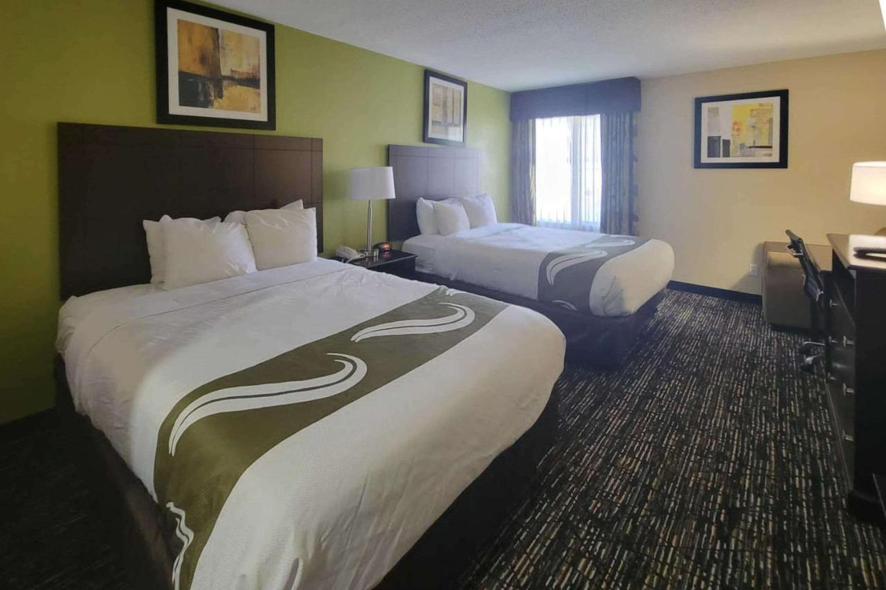 Quality Inn & Suites Quantico Стаффорд Экстерьер фото